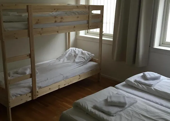 Budget 2* Μπέργκεν